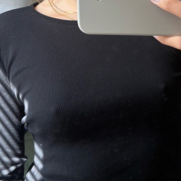 H&M Black Ribbed LongSleeve Fitted Tee - Picture 2 of 2